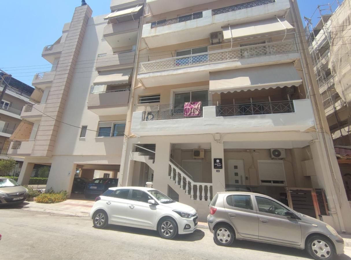 Steps From The Aprt דירה חאניה